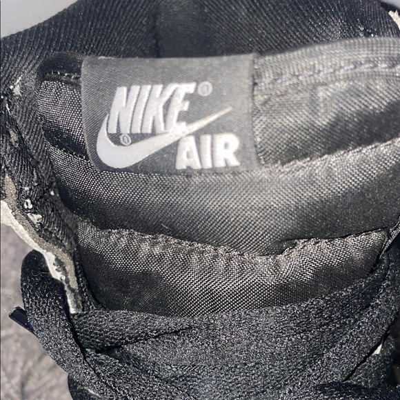 Nike (SHADOW) High-Top Sneakers - Black and White SIZE 5 (KIDS) - Picture 2 of 7